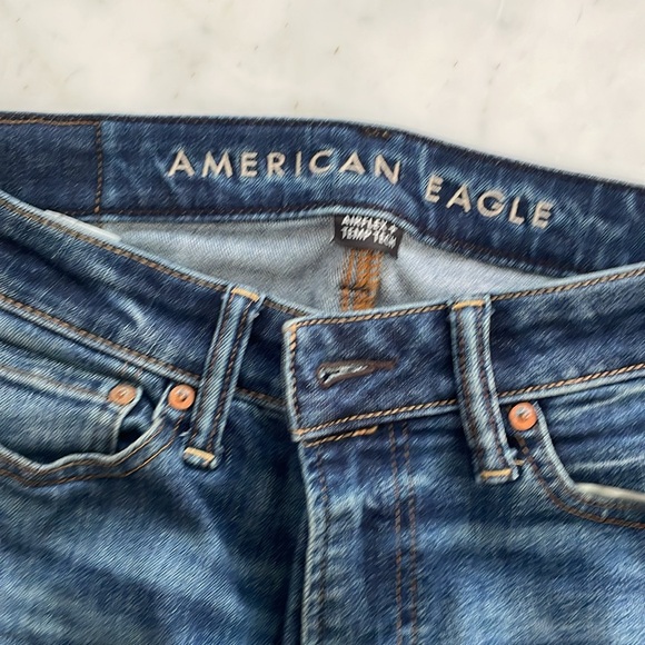 Men’s American Eagle AIRFLEX+ TEMP TECH athletic skinny jeans - Picture 2 of 6